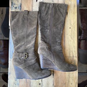 BCBGeneration- PL Wilsa Tan Suede Wedged Boots